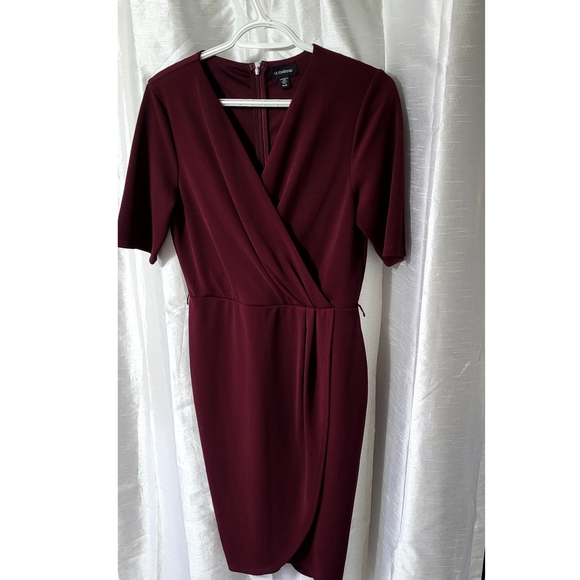 le chateau Dresses & Skirts - Le Chateau Burgundy Midi Dress